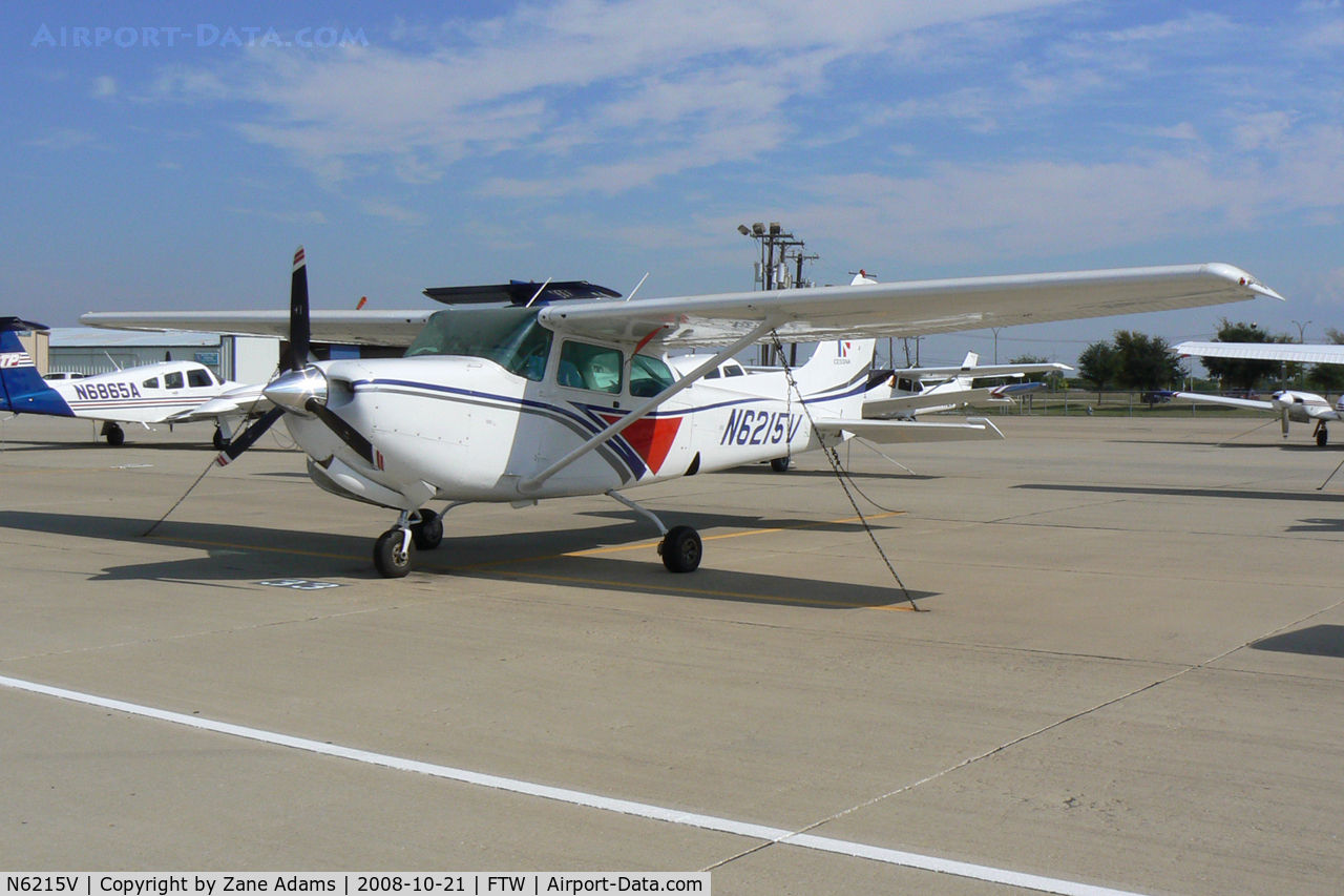 N6215V, 1980 Cessna 172RG Cutlass RG C/N 172RG0592, At Arlington Municipal