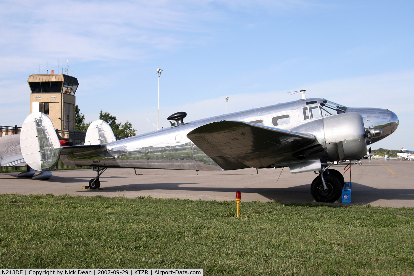 N213DE, 1942 Beech C-45H Expeditor C/N AF-392, /