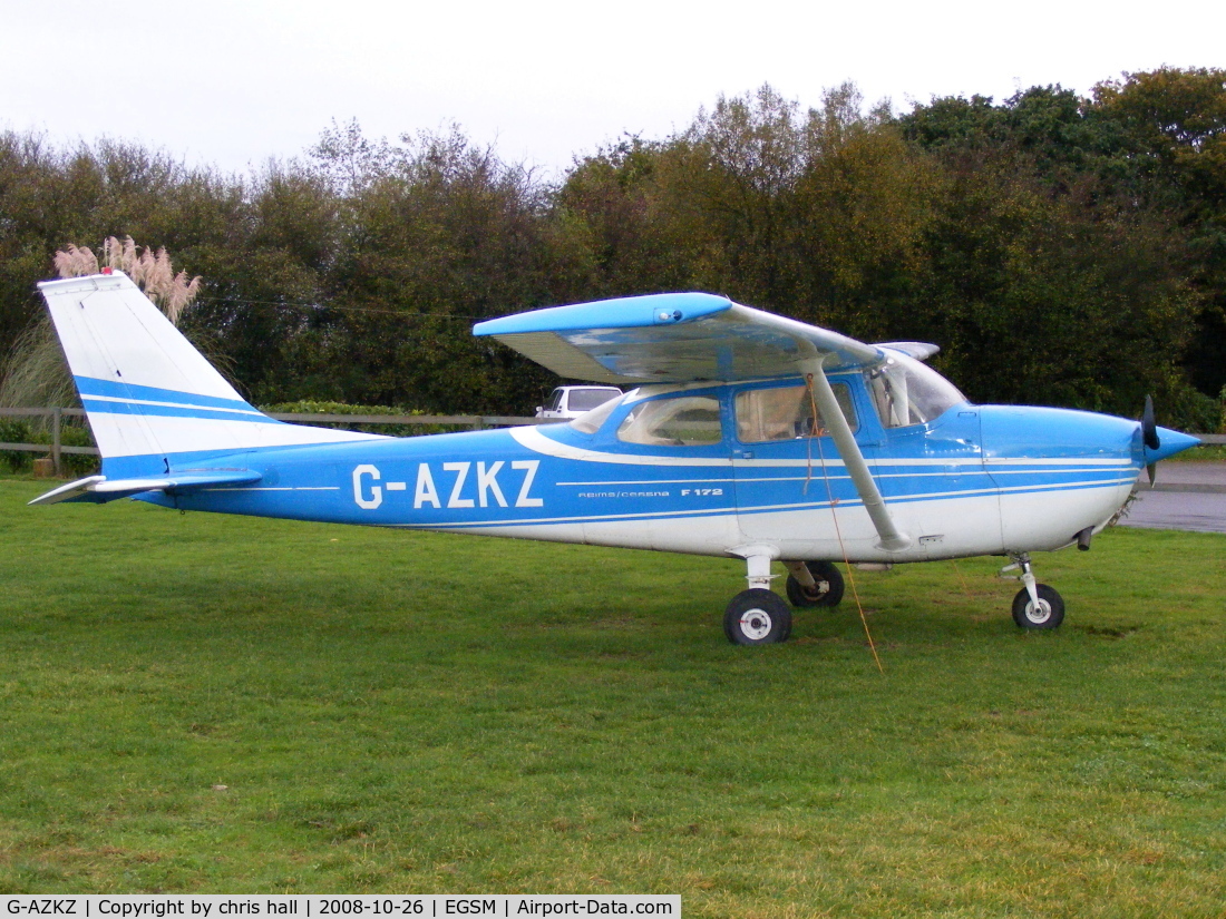G-AZKZ, 1972 Reims F172L Skyhawk C/N 0814, RAINAIR