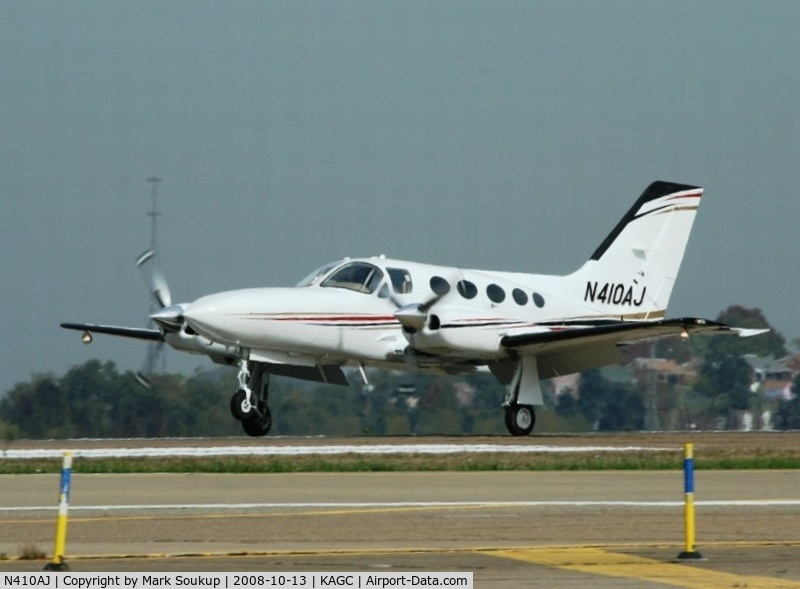 N410AJ, Cessna 421C Golden Eagle C/N 421C1093, N410AJ @ KAGC