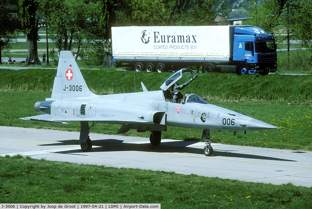 J-3006, Northrop F-5E Tiger II C/N L.1006, Turtmann was an airfield with a strange lay out with a public road between the runway and the taxiway. Note there is no fence between the aircraft and the truck. The runway can be seen in the background. Unfortunately Turtmann was closed in 2003.