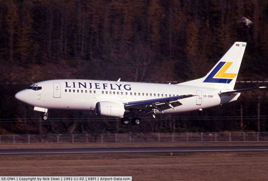 SE-DNH, 1991 Boeing 737-5Q8 C/N 25167, Scanned from a slide