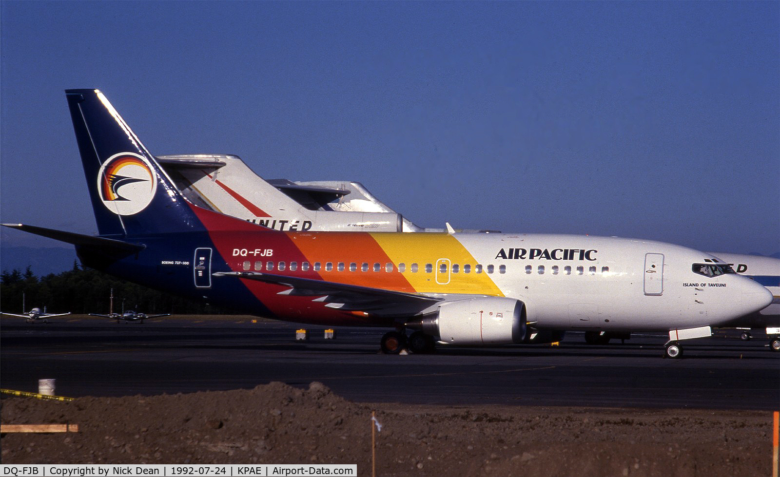 DQ-FJB, 1992 Boeing 737-5Y0 C/N 26067, /