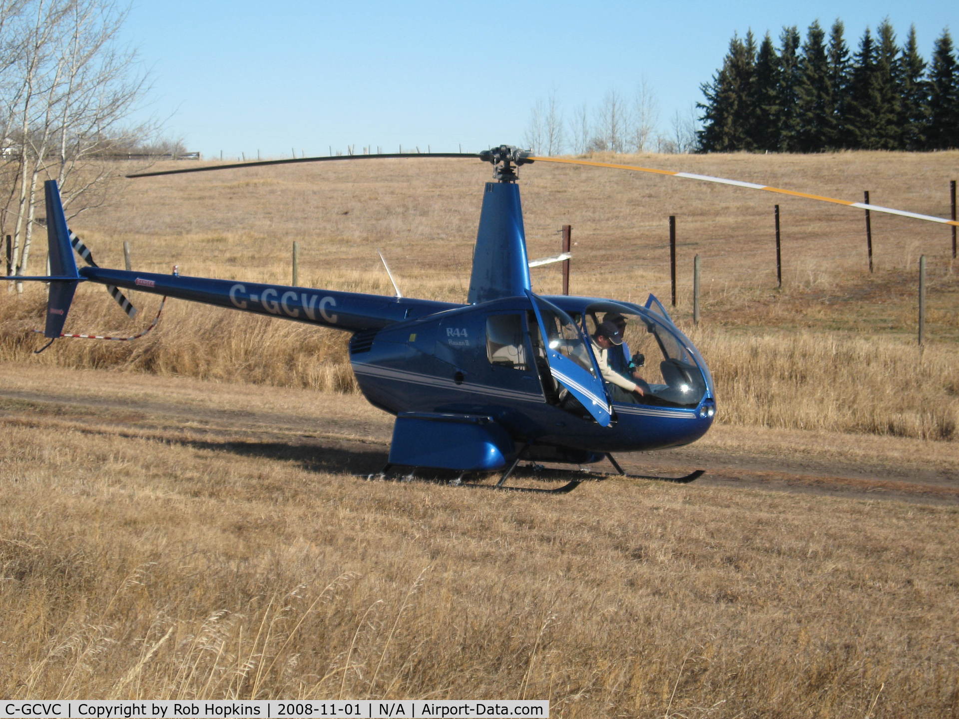 C-GCVC, 2008 Robinson R44 II C/N 12224, You don't land a helicopter in Mirror without being noticed.