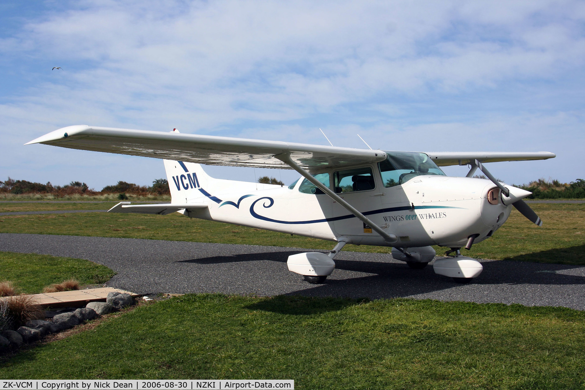 ZK-VCM, Cessna 172N C/N 17273209, /