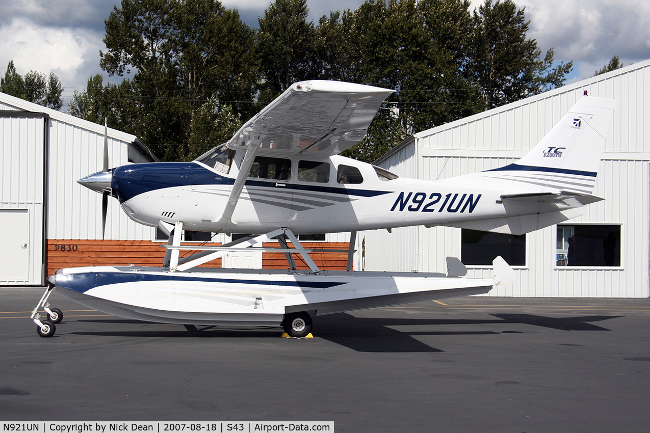N921UN, 2004 Cessna T206H Turbo Stationair C/N T20608501, /