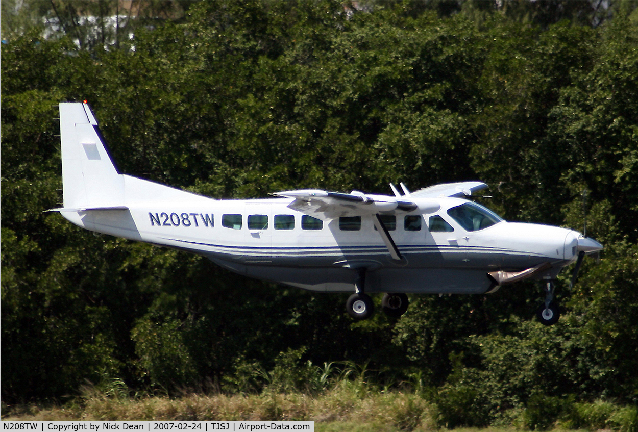 N208TW, 1998 Cessna 208B C/N 208B0671, /