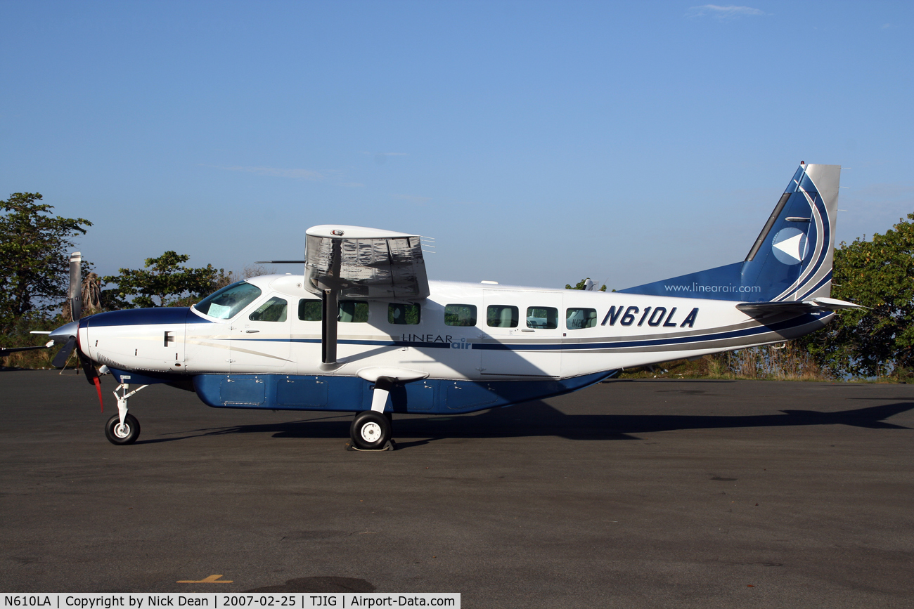 N610LA, 2004 Cessna 208B C/N 208B1060, /