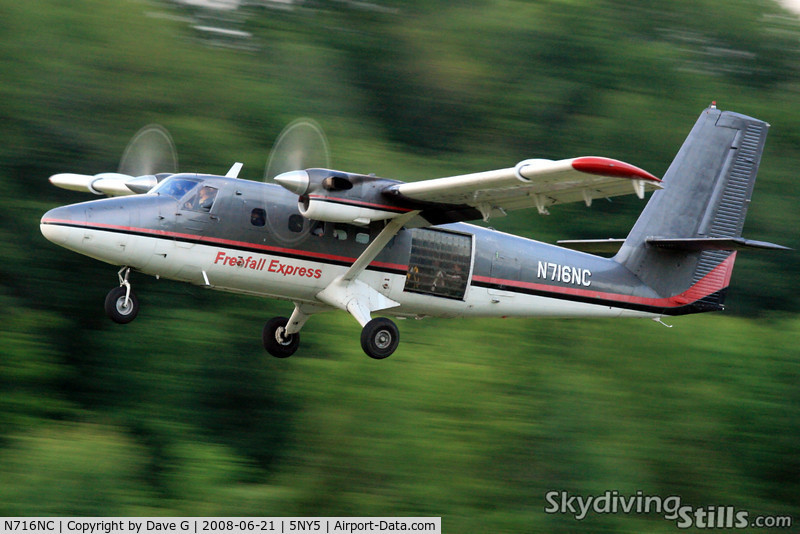 N716NC, 1968 De Havilland Canada DHC-6 Twin Otter C/N 110, N716NC departing Skydive The Ranch, shot at a slow shutter speed