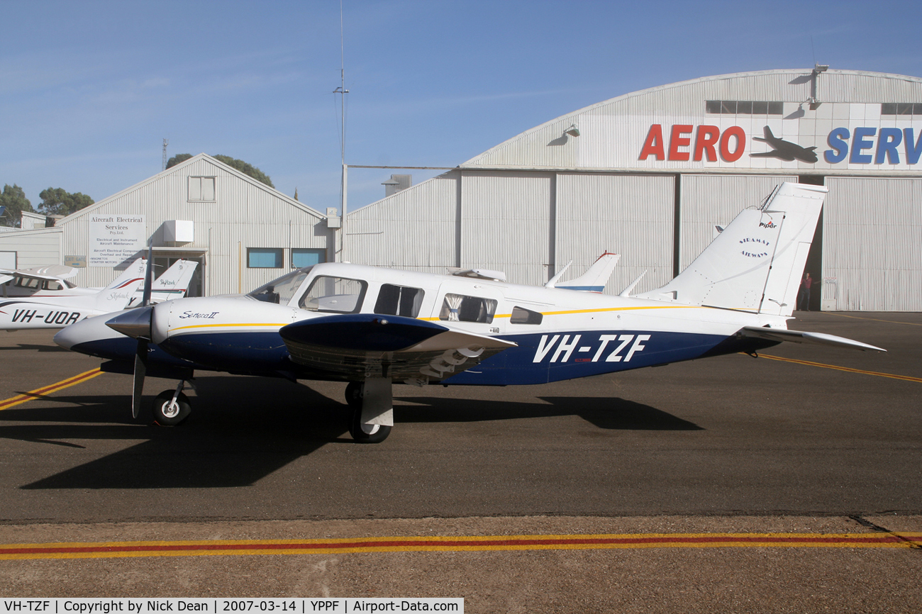 VH-TZF, 1975 Piper PA-34-200T C/N 34-7570223, /