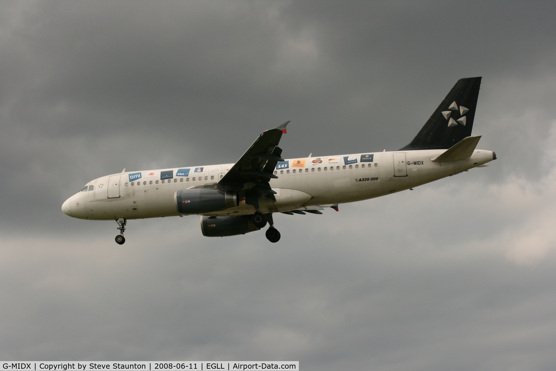 G-MIDX, 2000 Airbus A320-232 C/N 1177, Taken at London Heathrow 11th June 2008