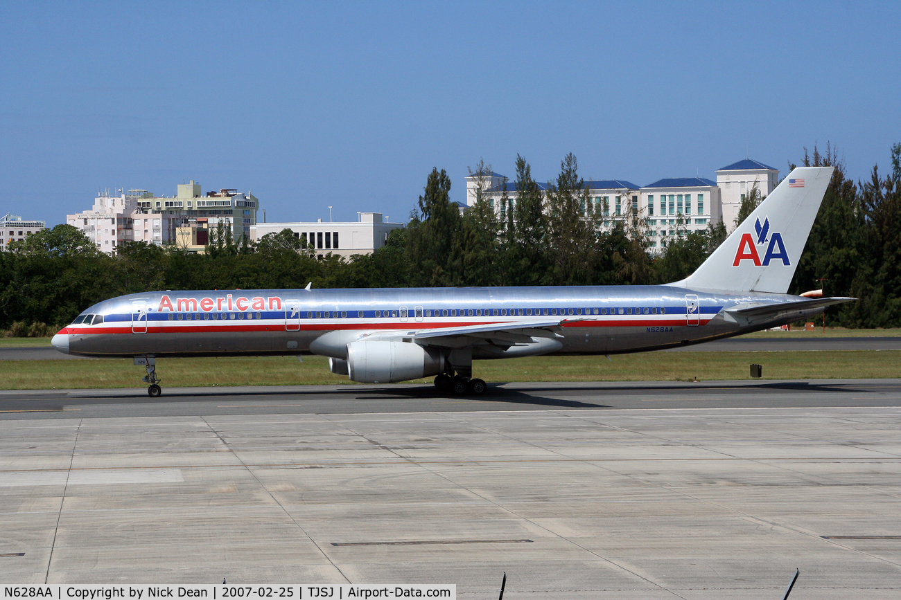 N628AA, 1990 Boeing 757-223 C/N 24586, /