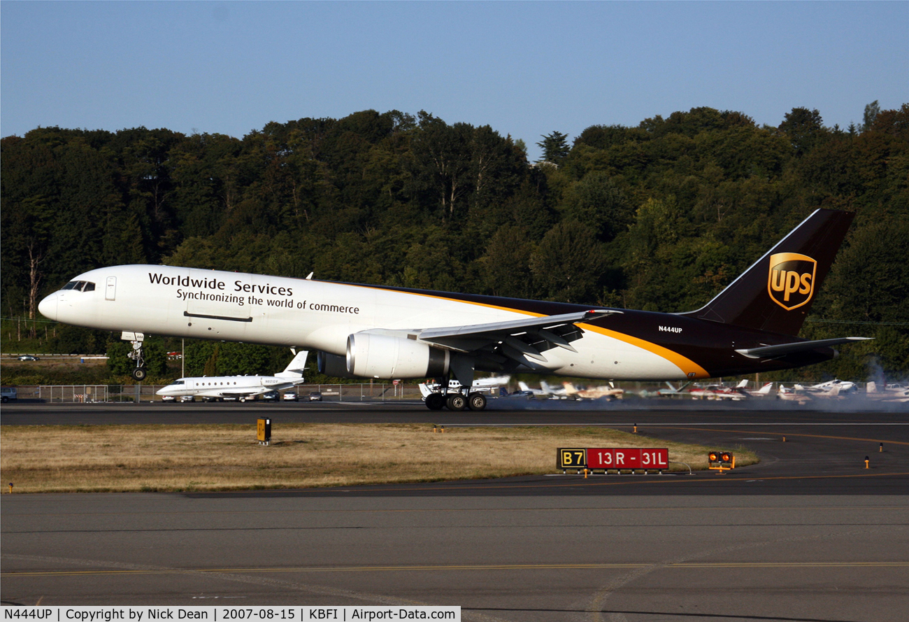 N444UP, 1994 Boeing 757-24APF C/N 27389, /