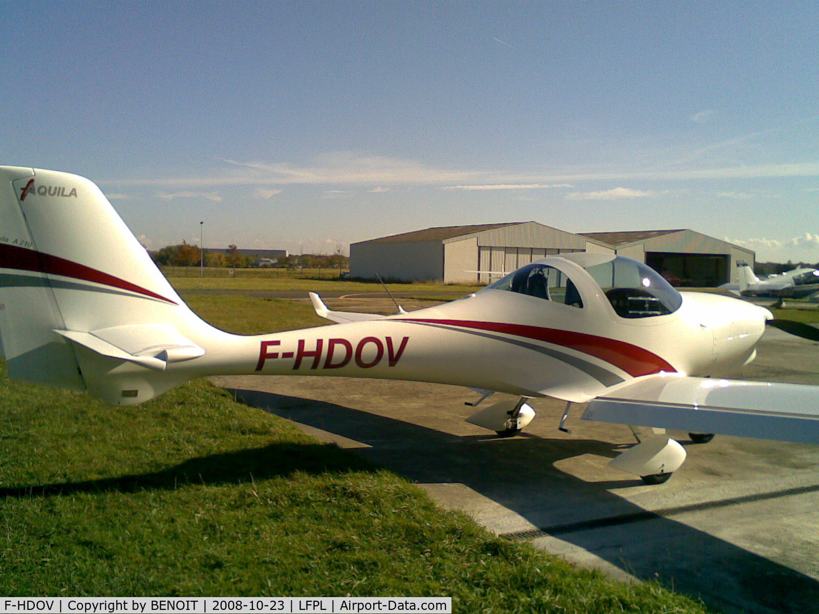 F-HDOV, 2008 Aquila A210 (AT01) C/N AT01-182, AQUILA A210