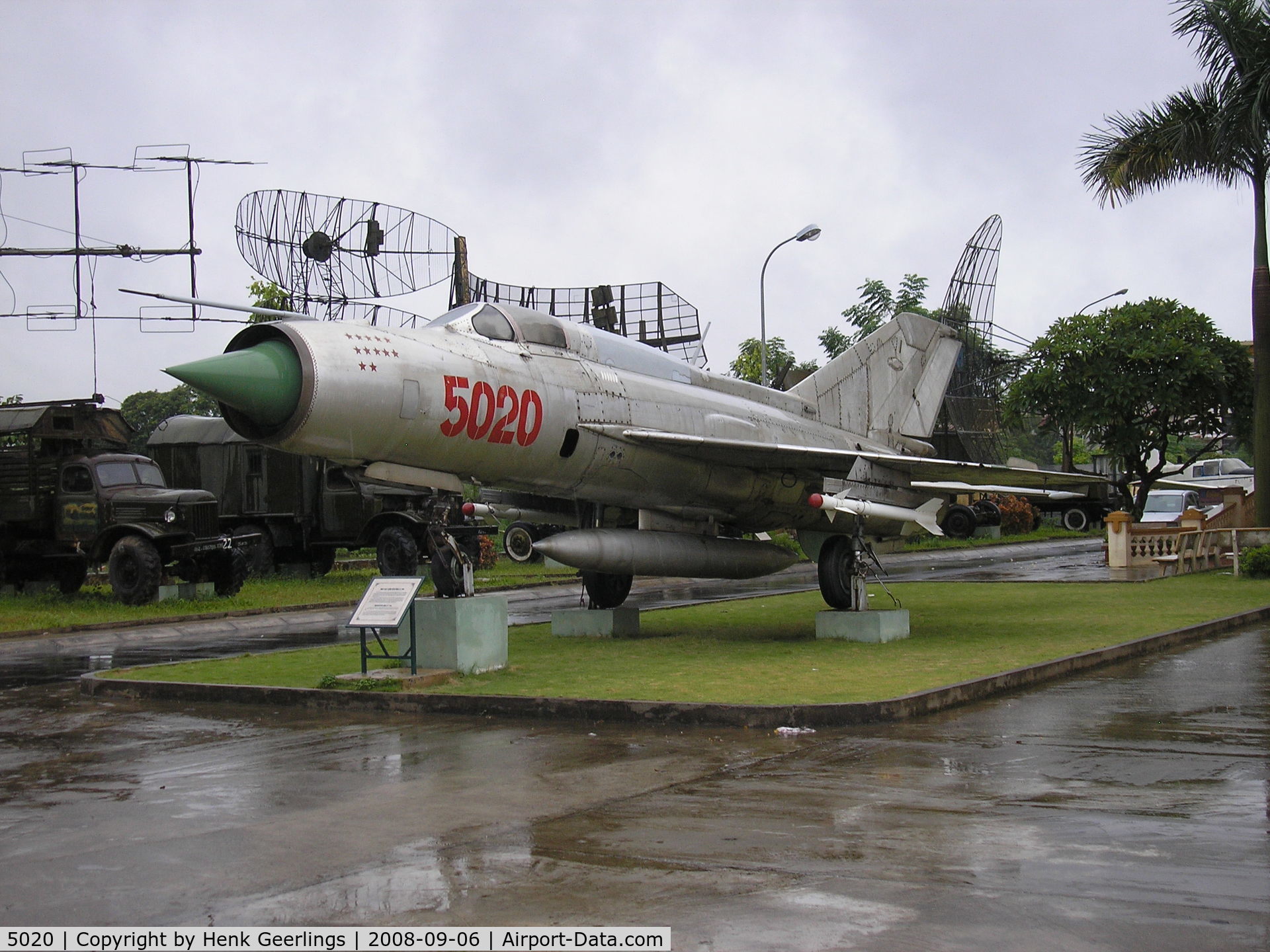 5020, Mikoyan-Gurevich MiG-21PFM C/N 948601, Hanoi , Air Force museum