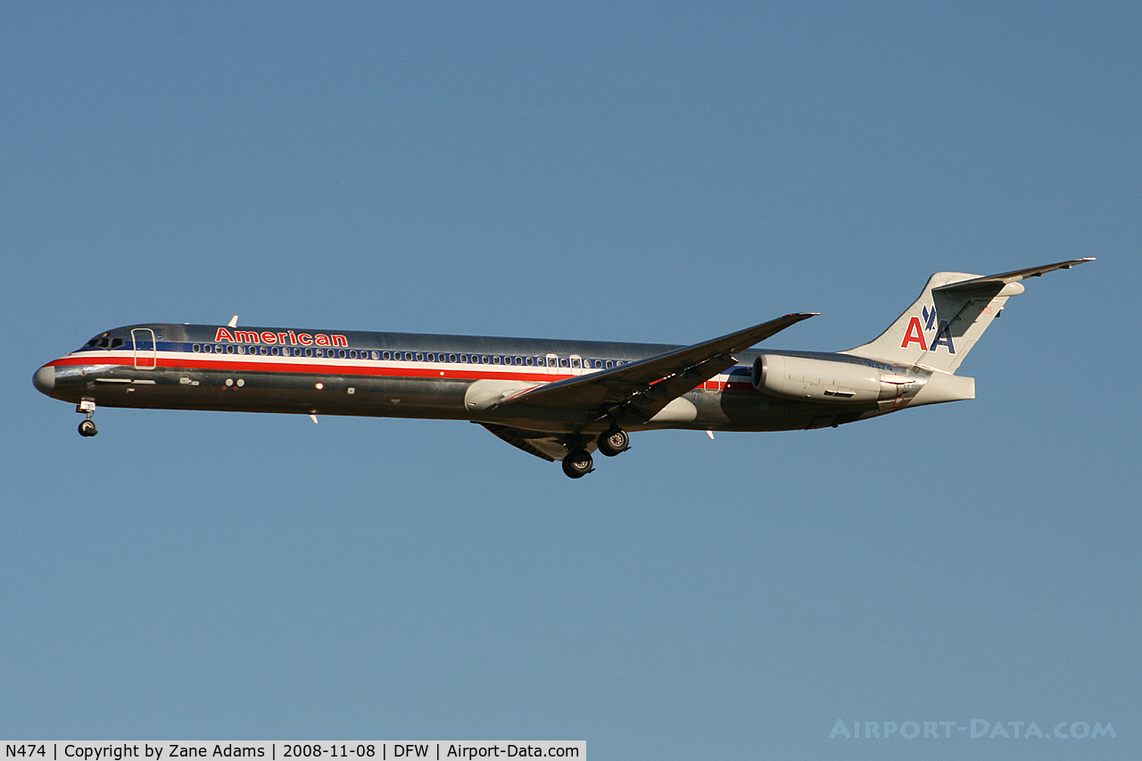 N474, 1988 McDonnell Douglas MD-82 (DC-9-82) C/N 49649, Landing runway 36L at DFW