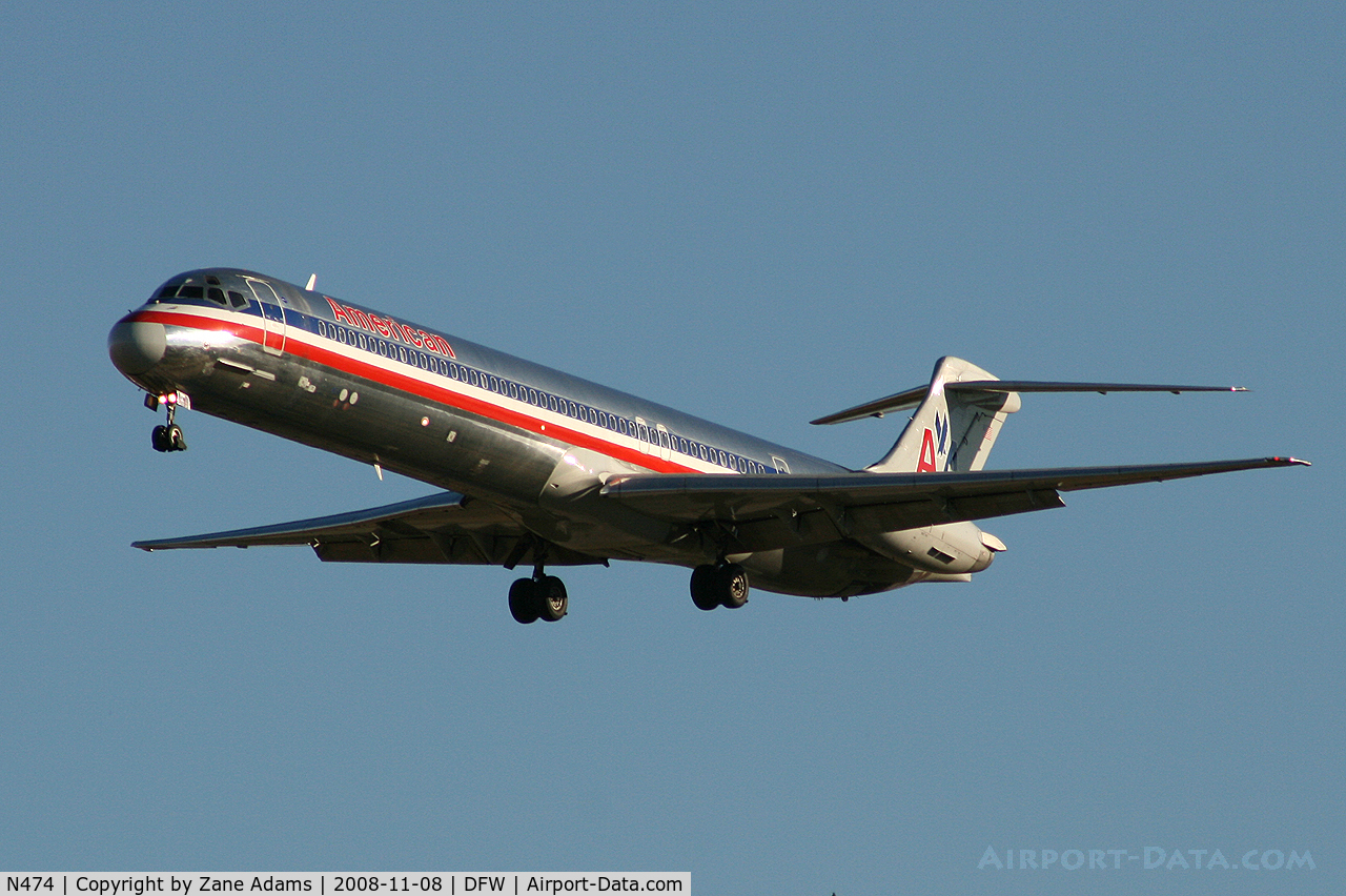 N474, 1988 McDonnell Douglas MD-82 (DC-9-82) C/N 49649, Landing runway 36L at DFW