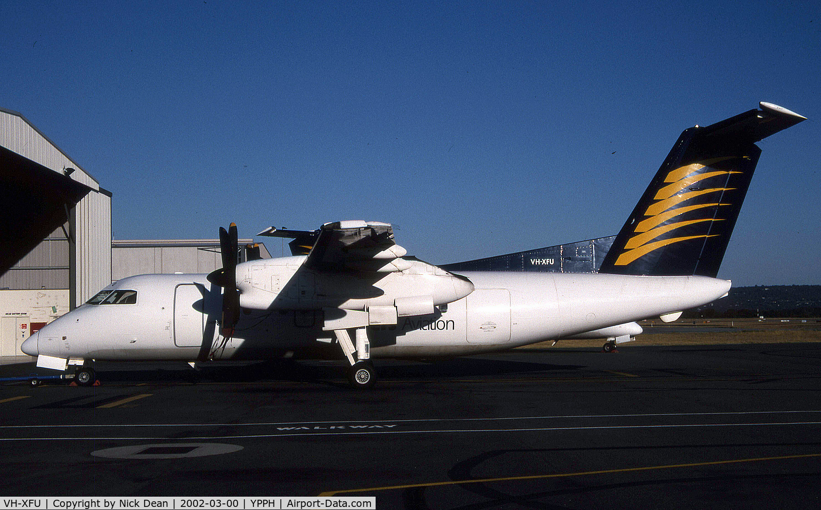 VH-XFU, 1989 De Havilland Canada DHC-8-102 Dash 8 C/N 151, /