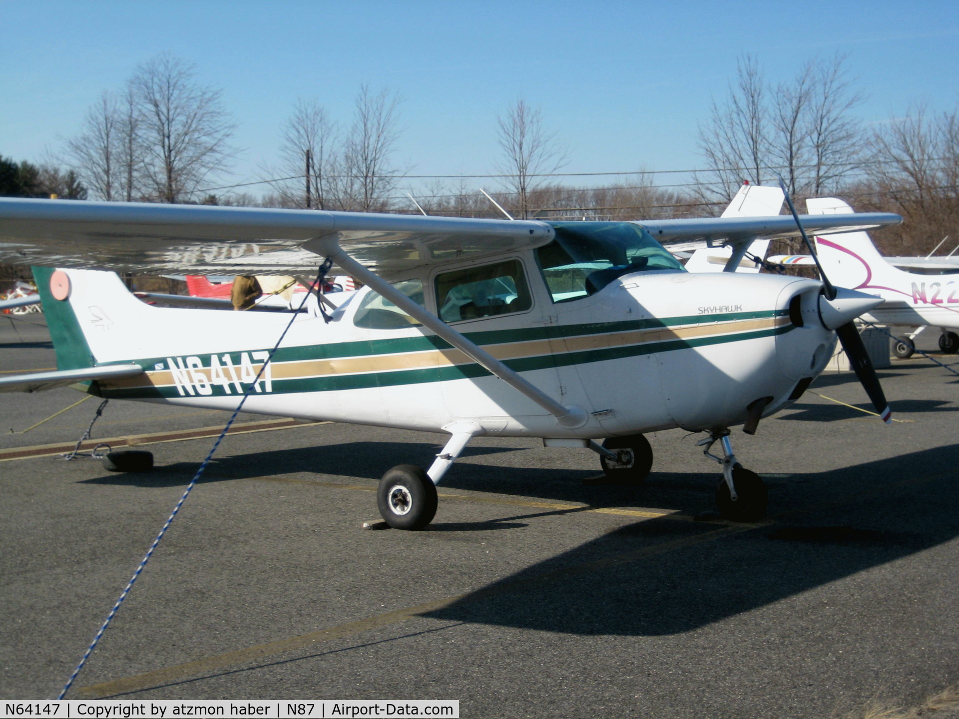 N64147, 1975 Cessna 172M C/N 17265047, ramp n87 nj