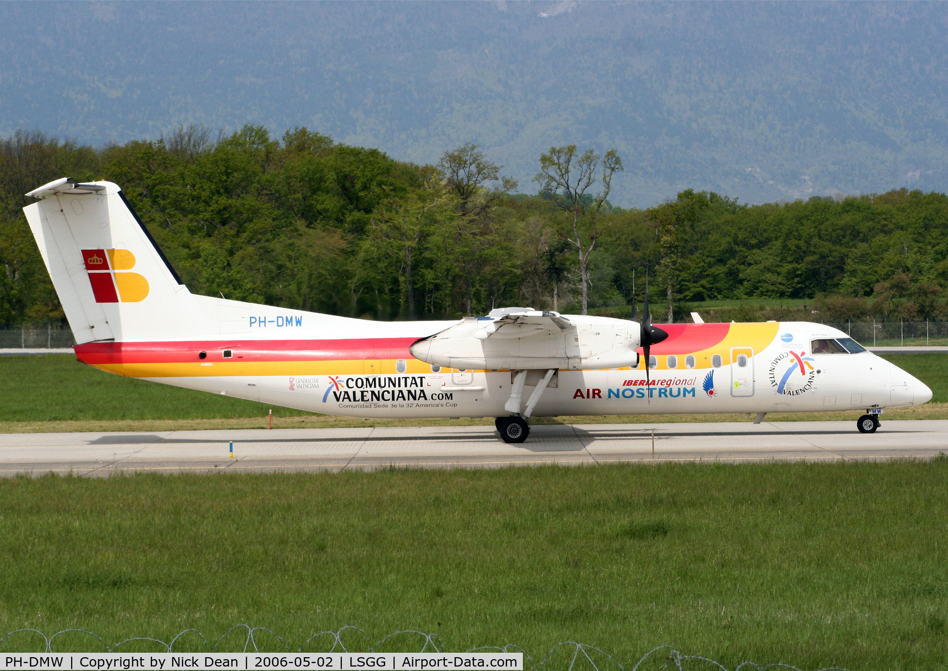PH-DMW, Bombardier DHC-8-315 Dash 8 C/N 573, /