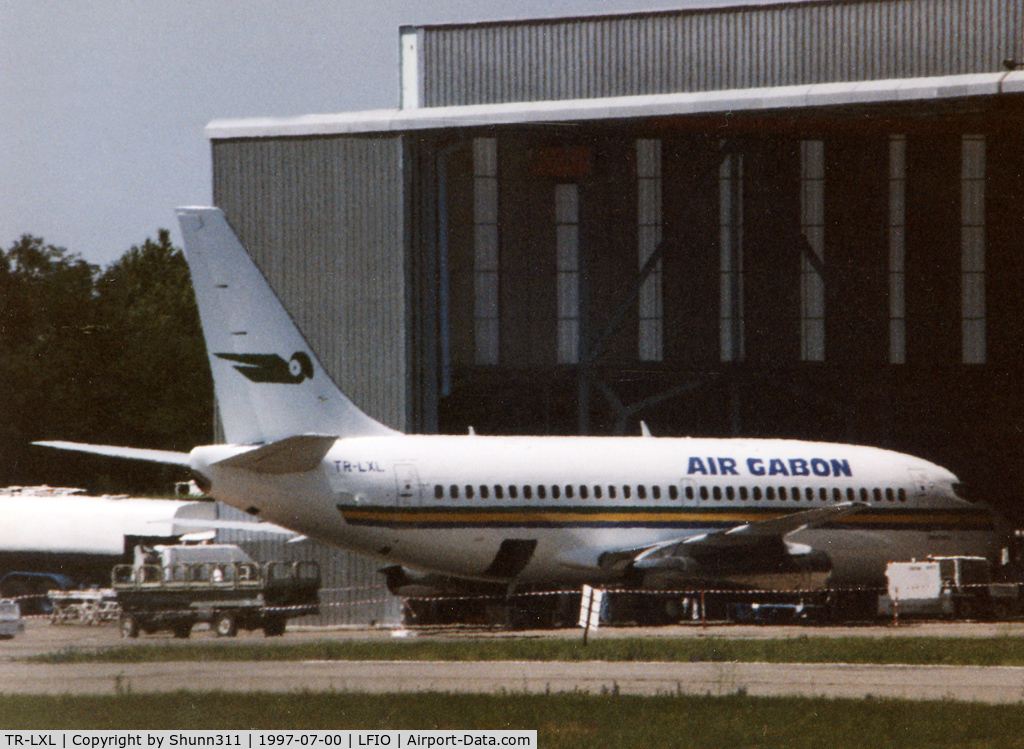TR-LXL, 1978 Boeing 737-2Q2C C/N 21467, On maintenance... Sorry for the quality :-|