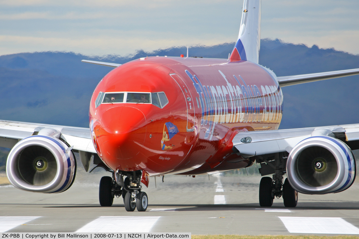 ZK-PBB, 2003 Boeing 737-8FE C/N 33797, nice close shots when they land on 29, thanks to the warm,gusty nor'westers