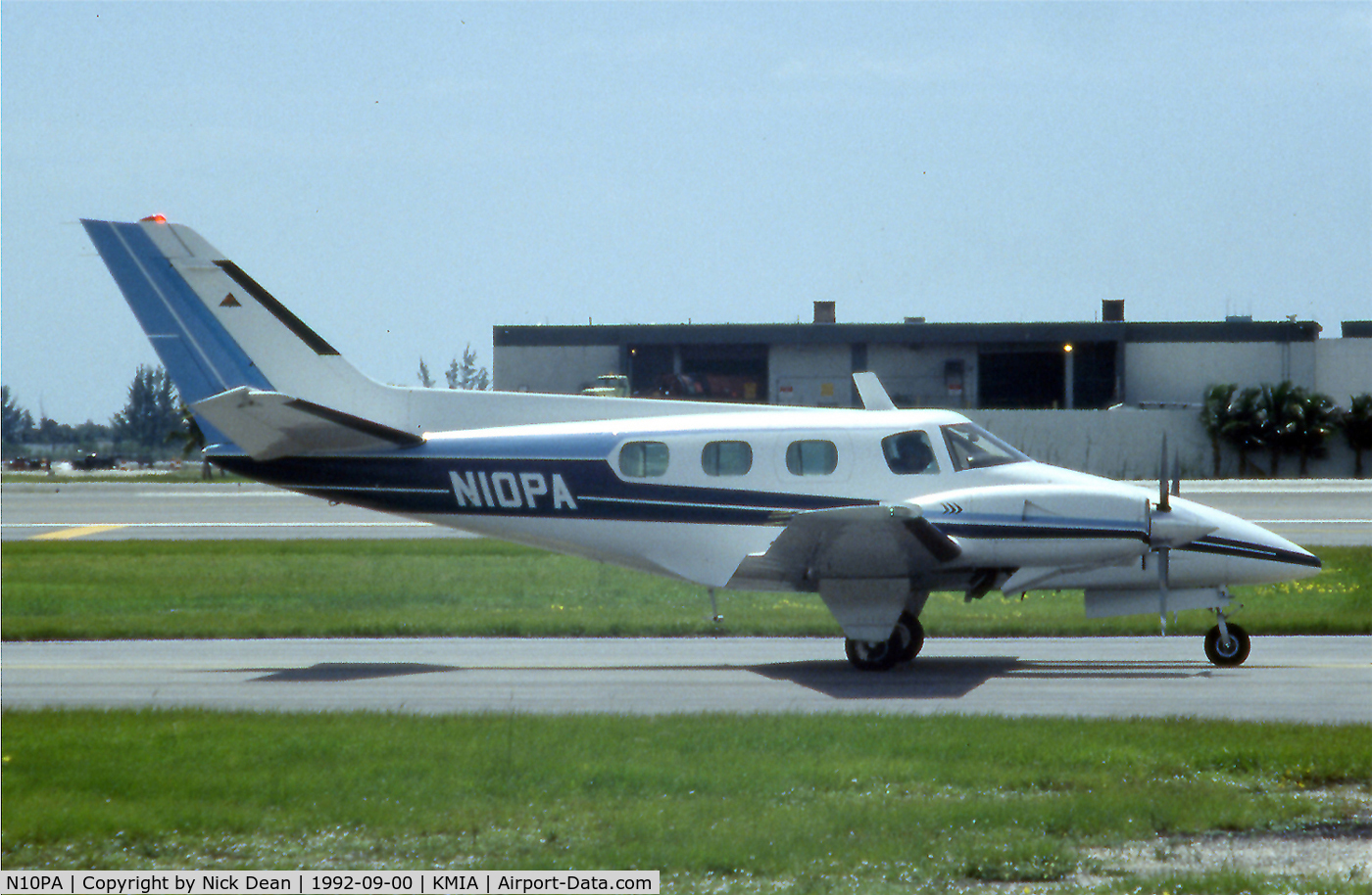 N10PA, 1972 Beech A60 C/N P-204, /
