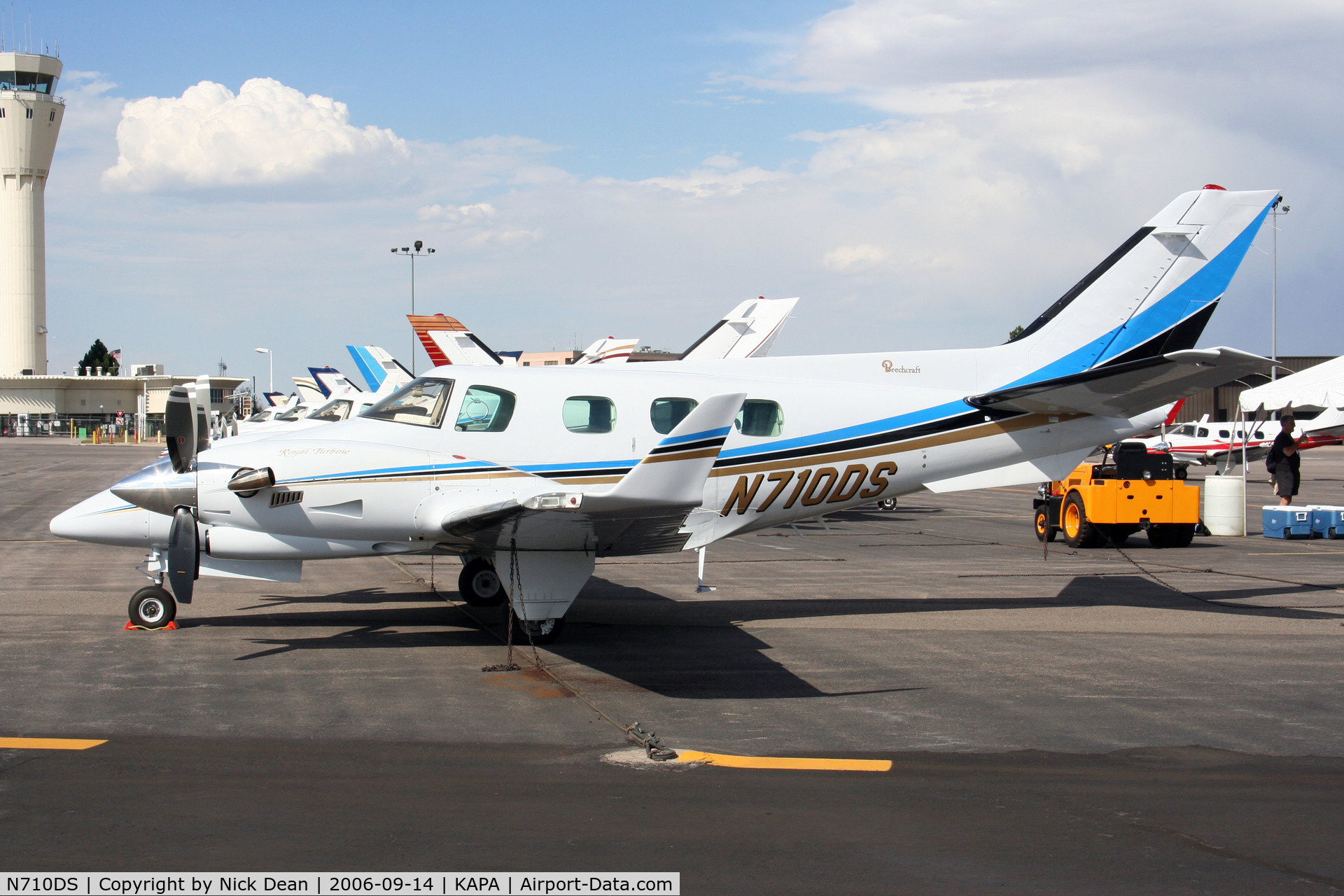 N710DS, 1982 Beech B-60 Duke C/N P-594, 1st production turbine modified Duke