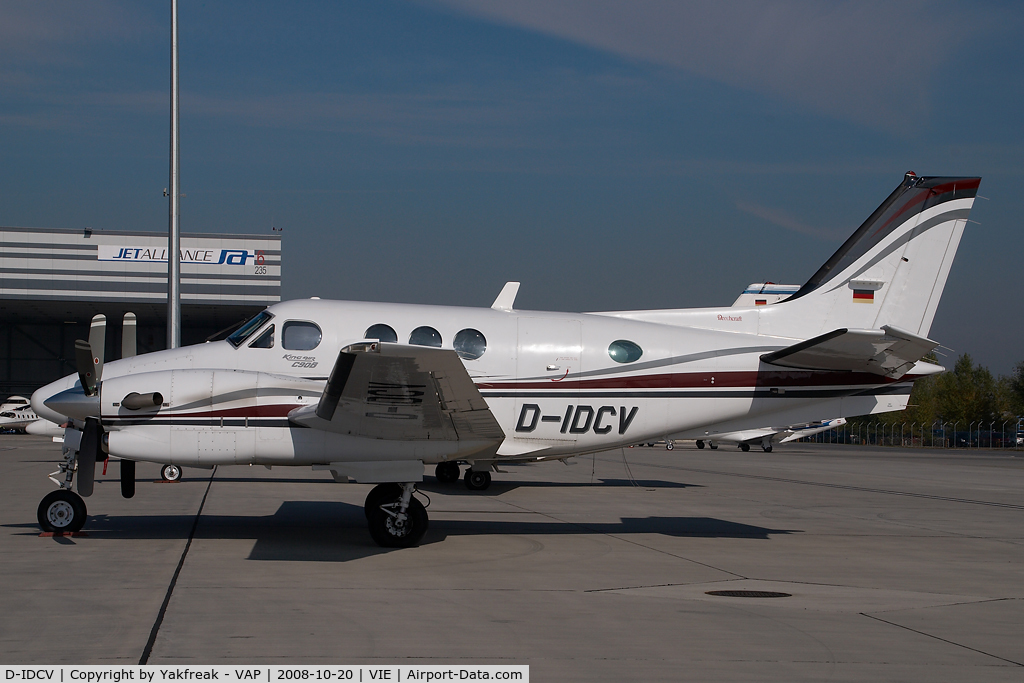 D-IDCV, 2001 Raytheon C90B King Air C/N LJ-1622, Beech 90 King Air