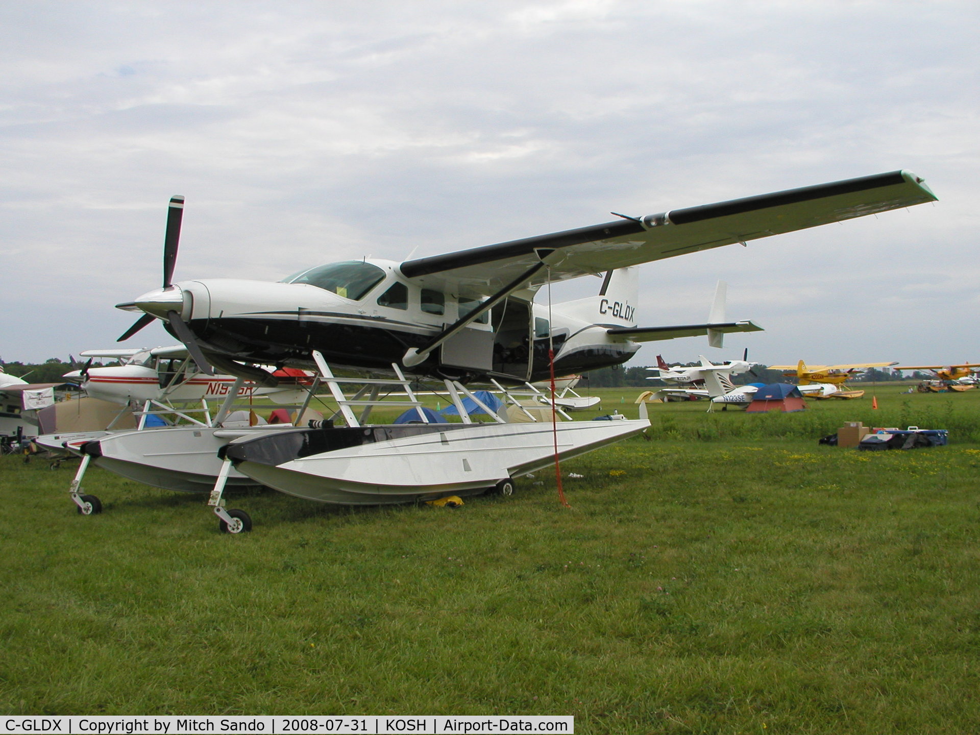 C-GLDX, 2003 Cessna 208 Caravan I C/N 20800366, EAA AirVenture 2008.