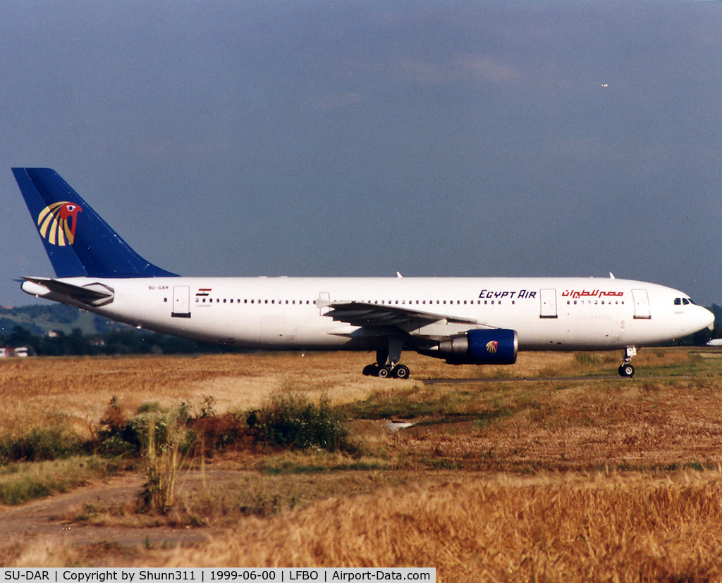 SU-DAR, 1982 Airbus A300B4-203 C/N 175, Arriving from flight and rolling to the SOGERMA Center...