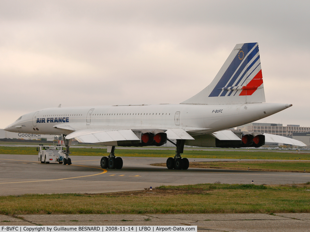 F-BVFC, 1976 Aerospatiale-BAC Concorde 101 C/N 9, Taxiing back to her place... so lovely...