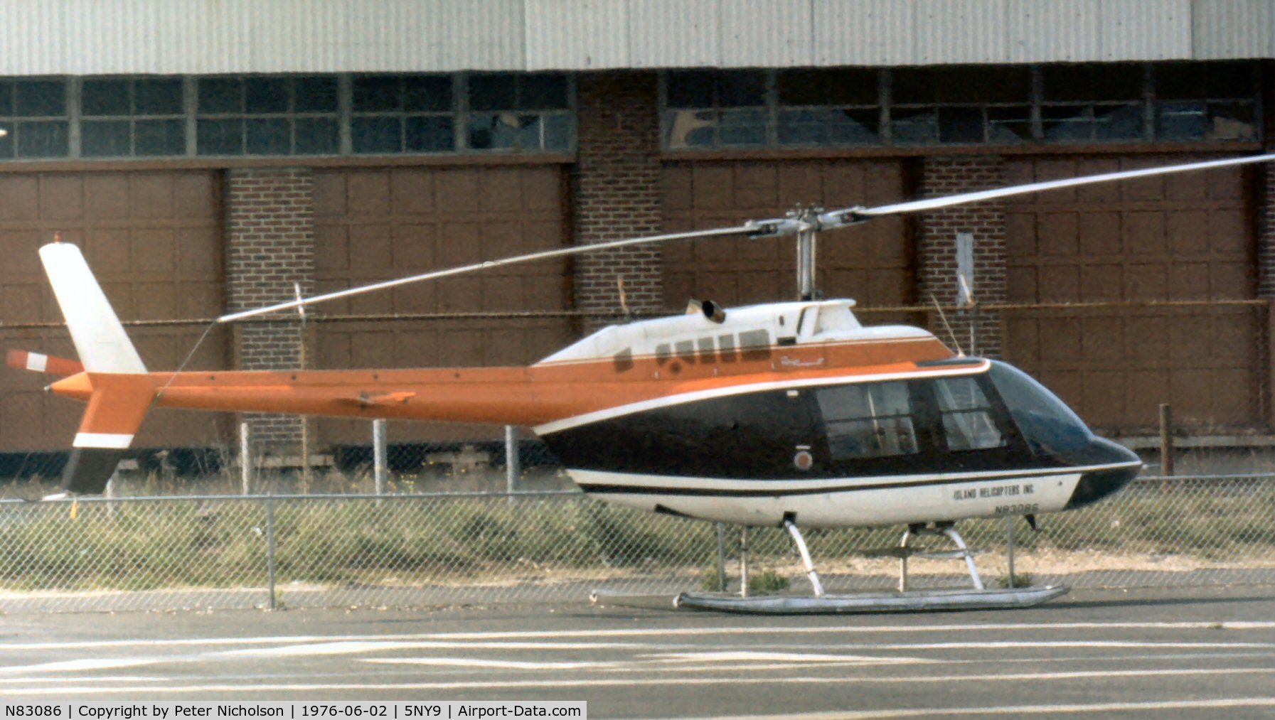 N83086, 1972 Bell 206B JetRanger C/N 914, Seen at Roosevelt Heliport on Long Island operated by Island Helicopters Inc in 1976