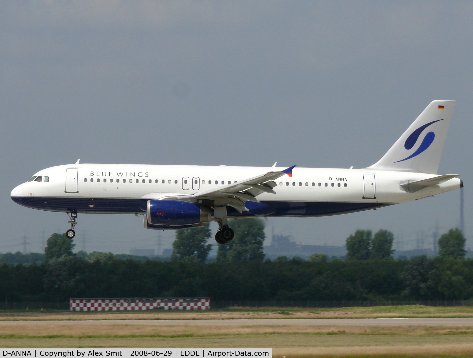 D-ANNA, 1996 Airbus A320-233 C/N 916, Airbus Industries A320-233 D-ANNA Blue Wings