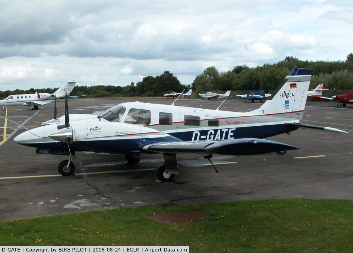 D-GATE, Piper PA-34-220T Seneca V C/N 34-49007, VISITOR IN SLOT ONE OUTSIDE THE TERMINAL