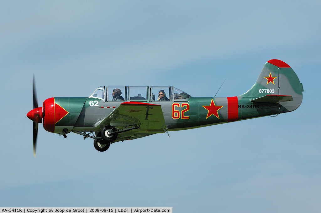RA-3411K, 1987 Yakovlev Yak-52 C/N 877803, Great Yak in its original DOOSAF colours.