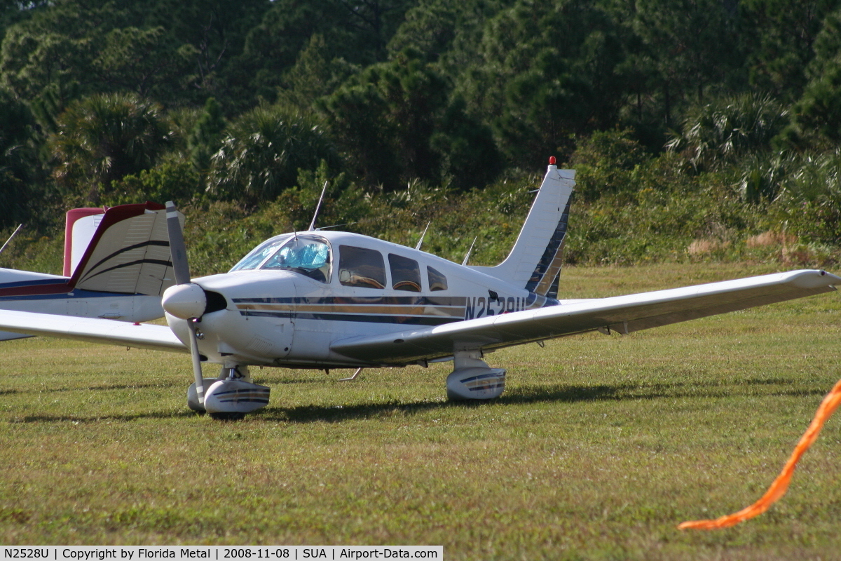 N2528U, 1979 Piper PA-28-181 C/N 28-8090051, Piper PA-28-181