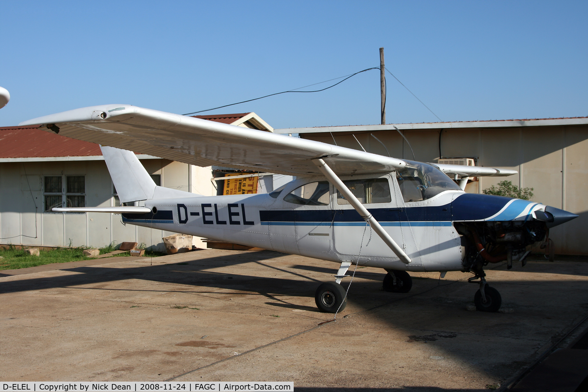 D-ELEL, Reims F172G Skyhawk C/N 0258, FAGC (a long way from home)