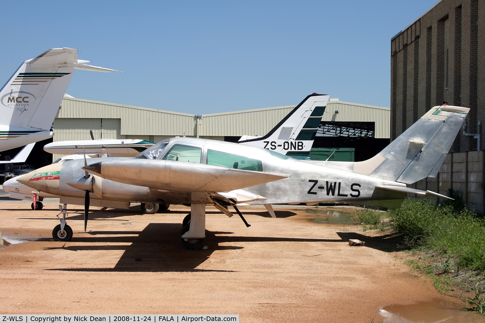 Z-WLS, Cessna 310R C/N 310R-0004, FALA
