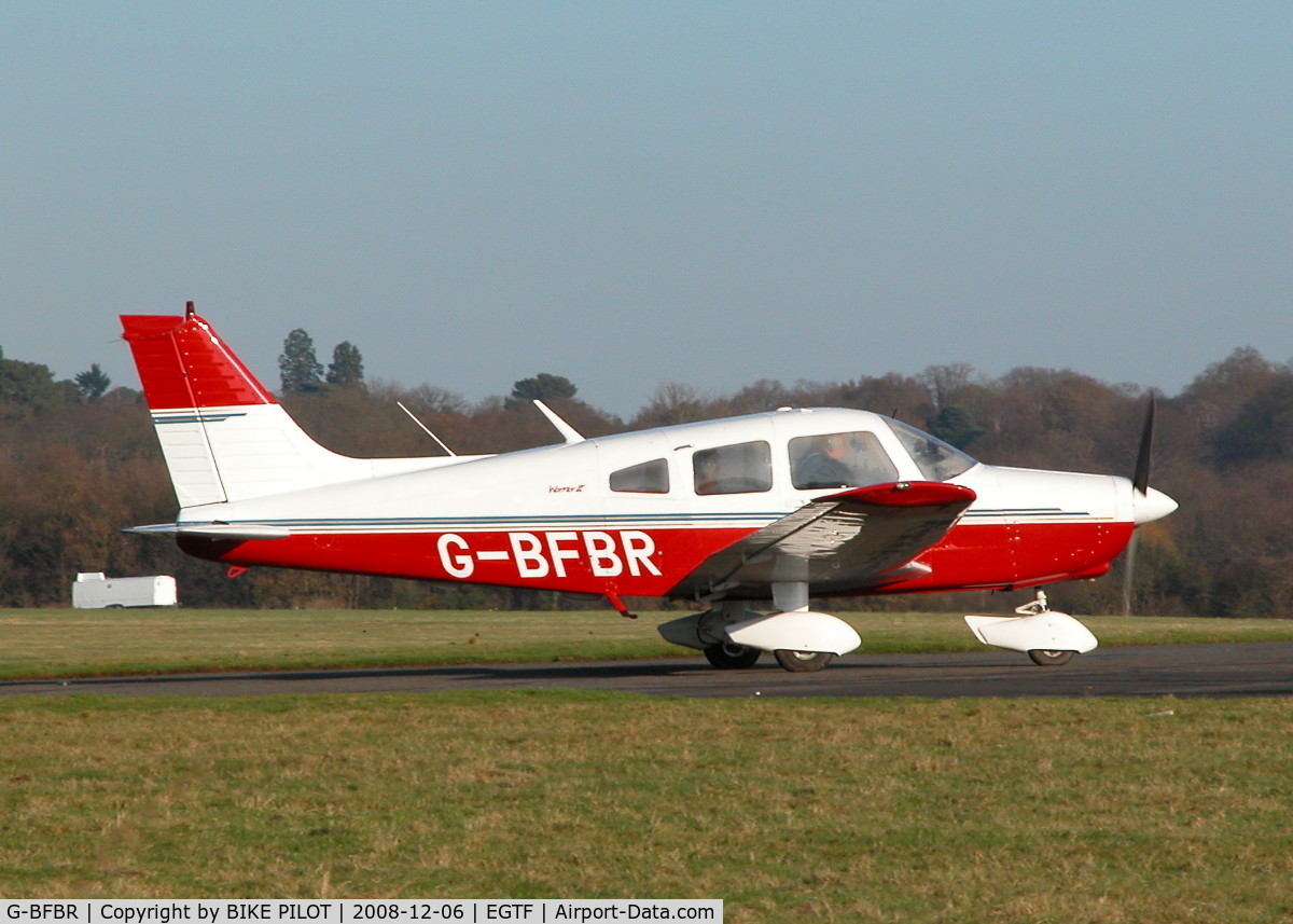 G-BFBR, 1977 Piper PA-28-161 Cherokee Warrior II C/N 28-7716277, TAXYING OUT TO RUNWAY 06