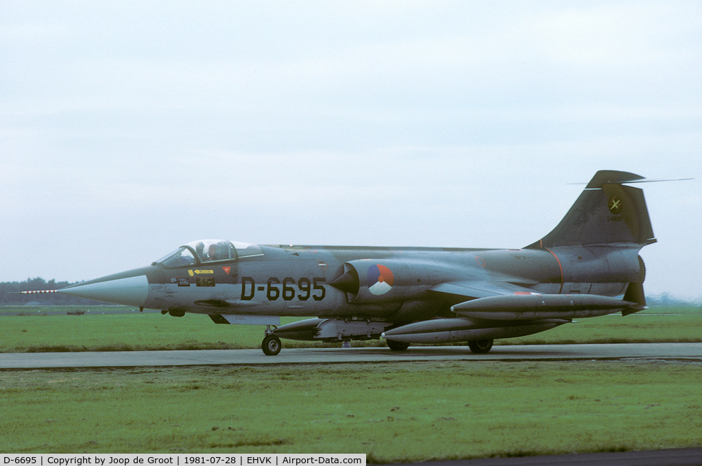 D-6695, Lockheed F-104G Starfighter C/N 683-6695, Starfighter seen in the aftermath of its service carreer.