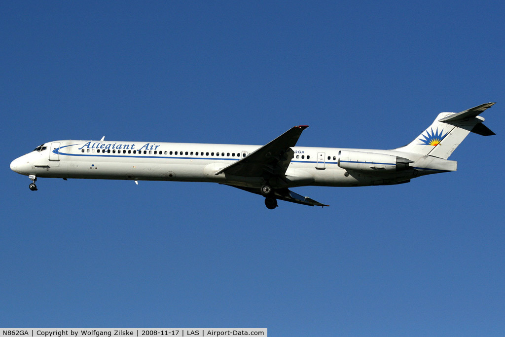 N862GA, 1987 McDonnell Douglas MD-83 (DC-9-83) C/N 49556, visitor