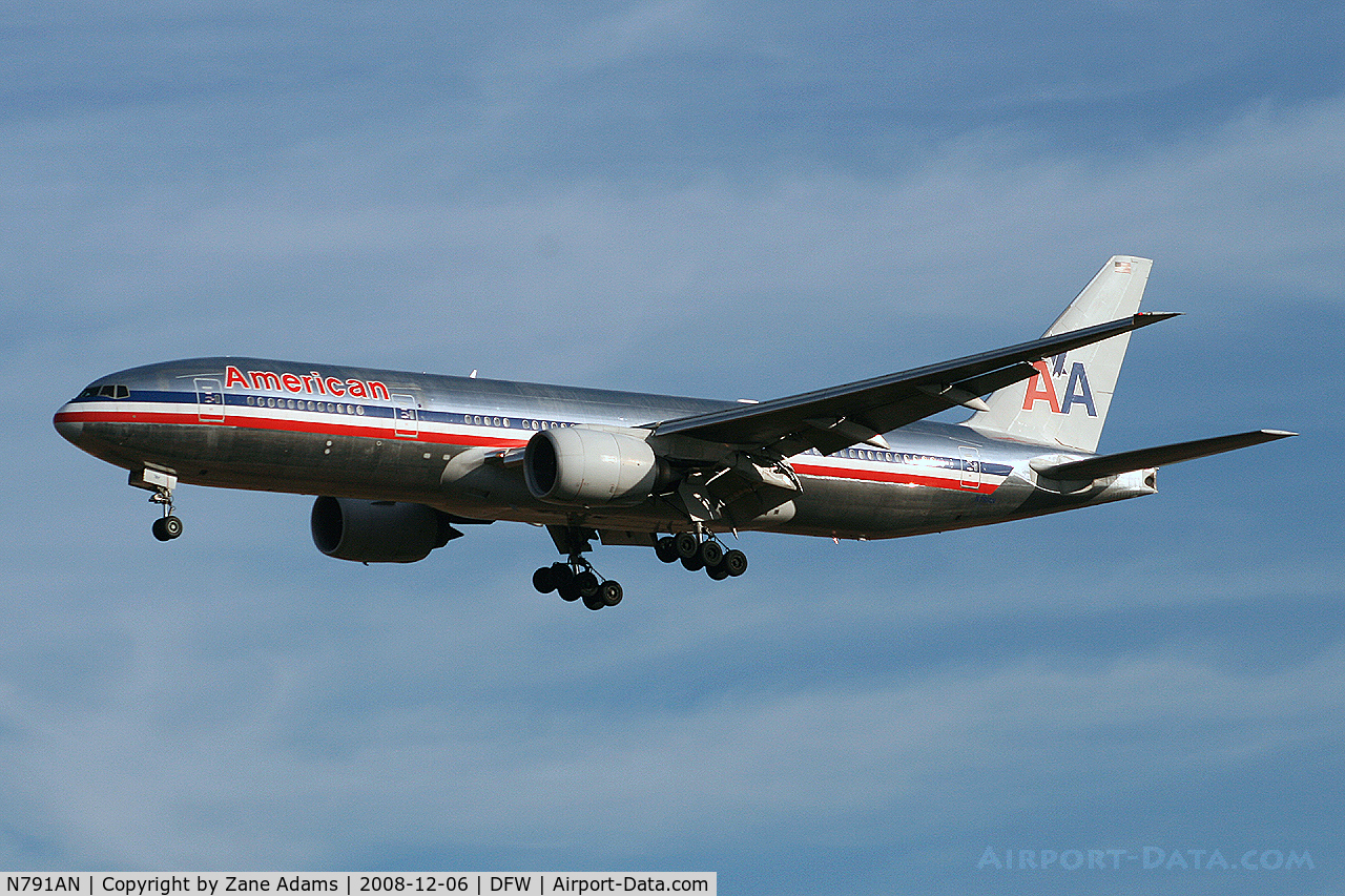 N791AN, 2000 Boeing 777-223/ER C/N 30254, American Airlines 777 on approach to DFW
