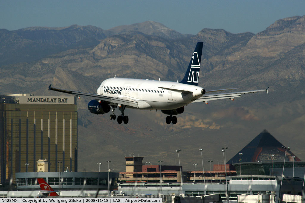 N428MX, Airbus A320-231 C/N 428, Going to Las Vegas