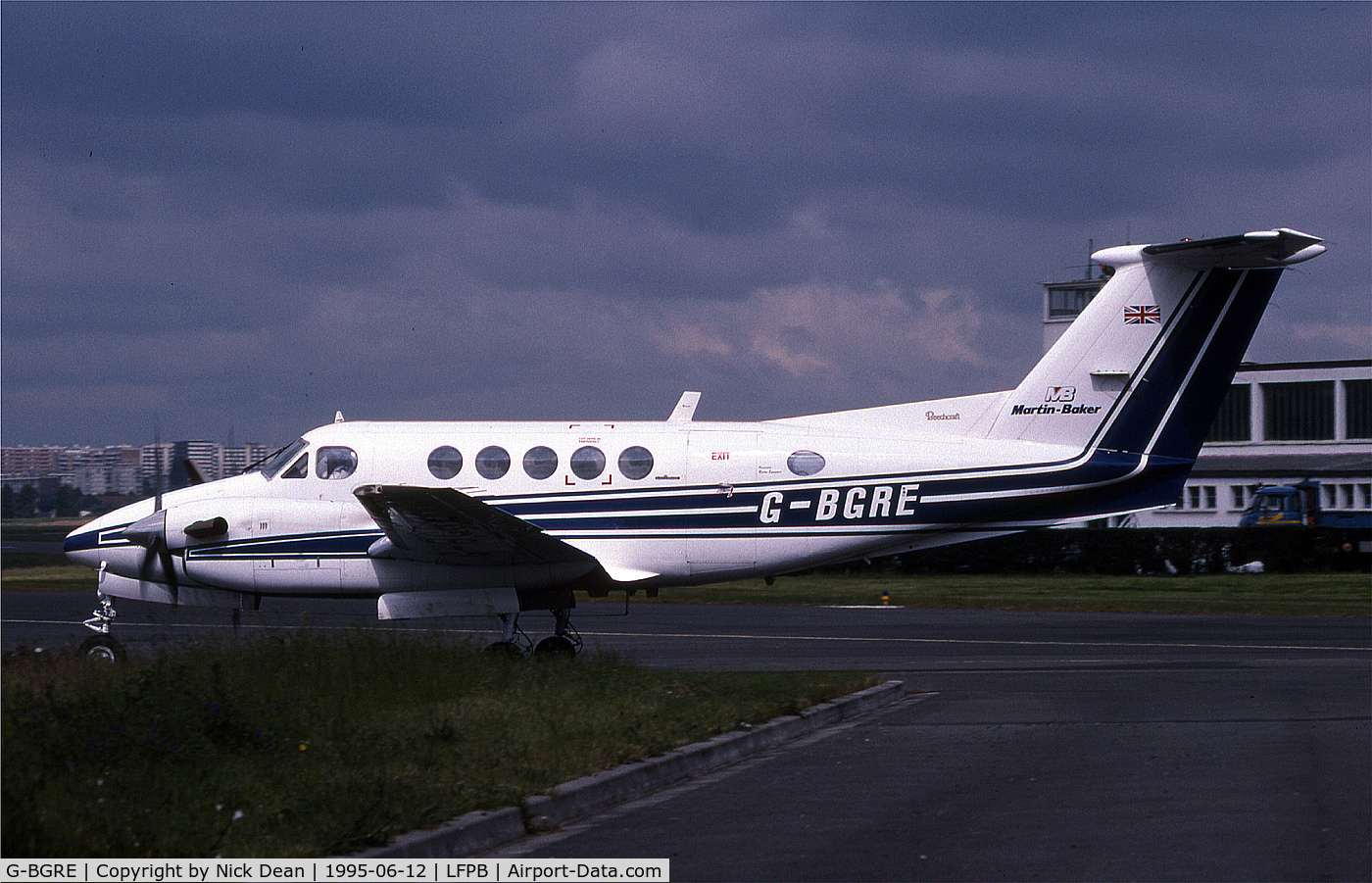 G-BGRE, 1979 Beech 200 Super King Air C/N BB-568, LFPB