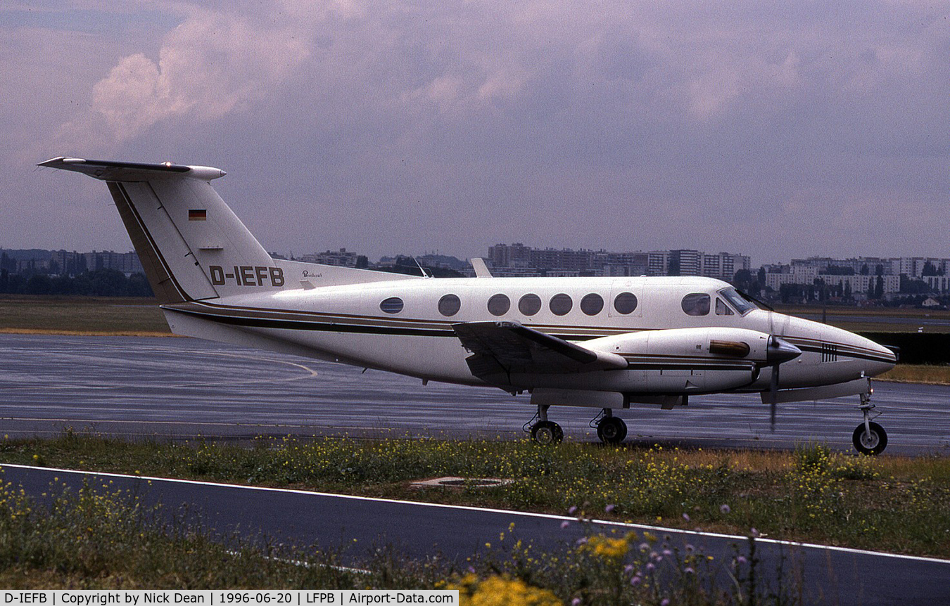 D-IEFB, 1981 Beech B200 Super King Air King Air C/N BB-897, LFPB