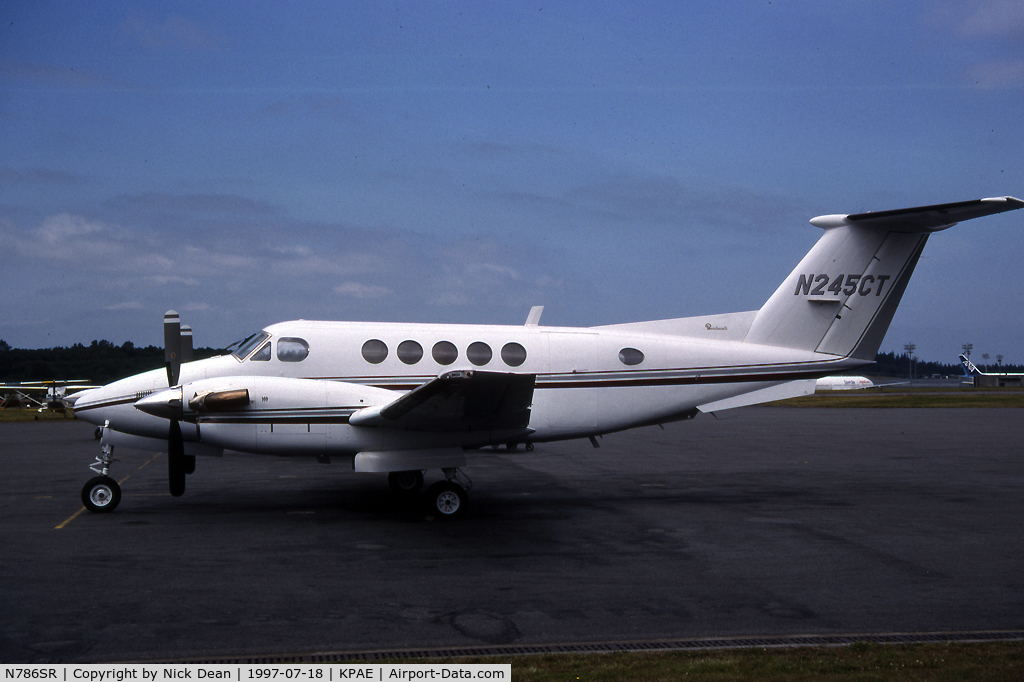 N786SR, 1982 Beech B200 King Air C/N BB-1016, KPAE (Seen as N245CT now registered as posted)