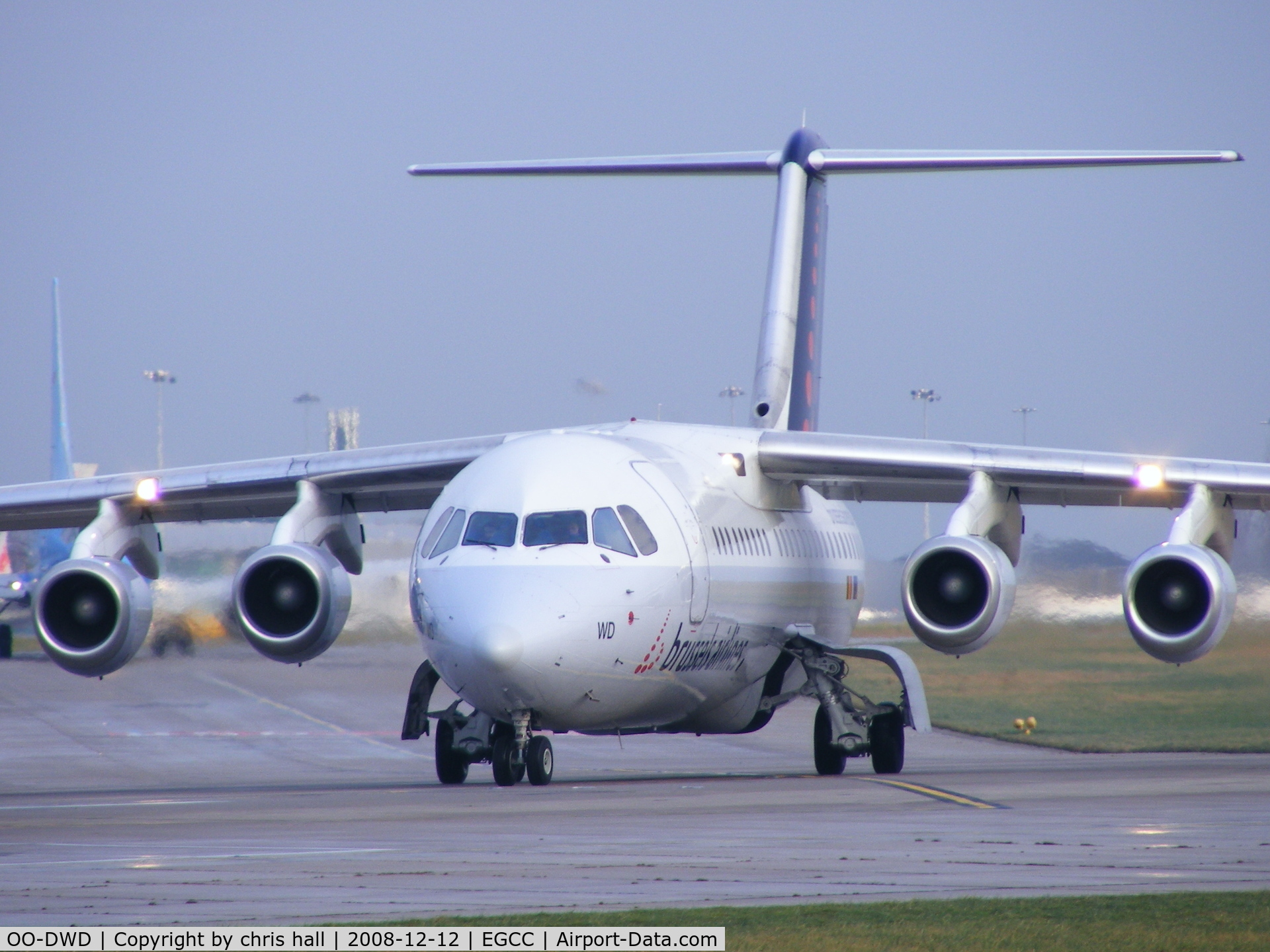 OO-DWD, 1998 British Aerospace Avro 146-RJ100 C/N E3324, Brussels Airlines