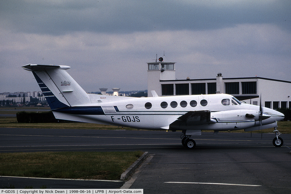 F-GDJS, 1983 Beech B200 King Air C/N BB-1116, LFPB