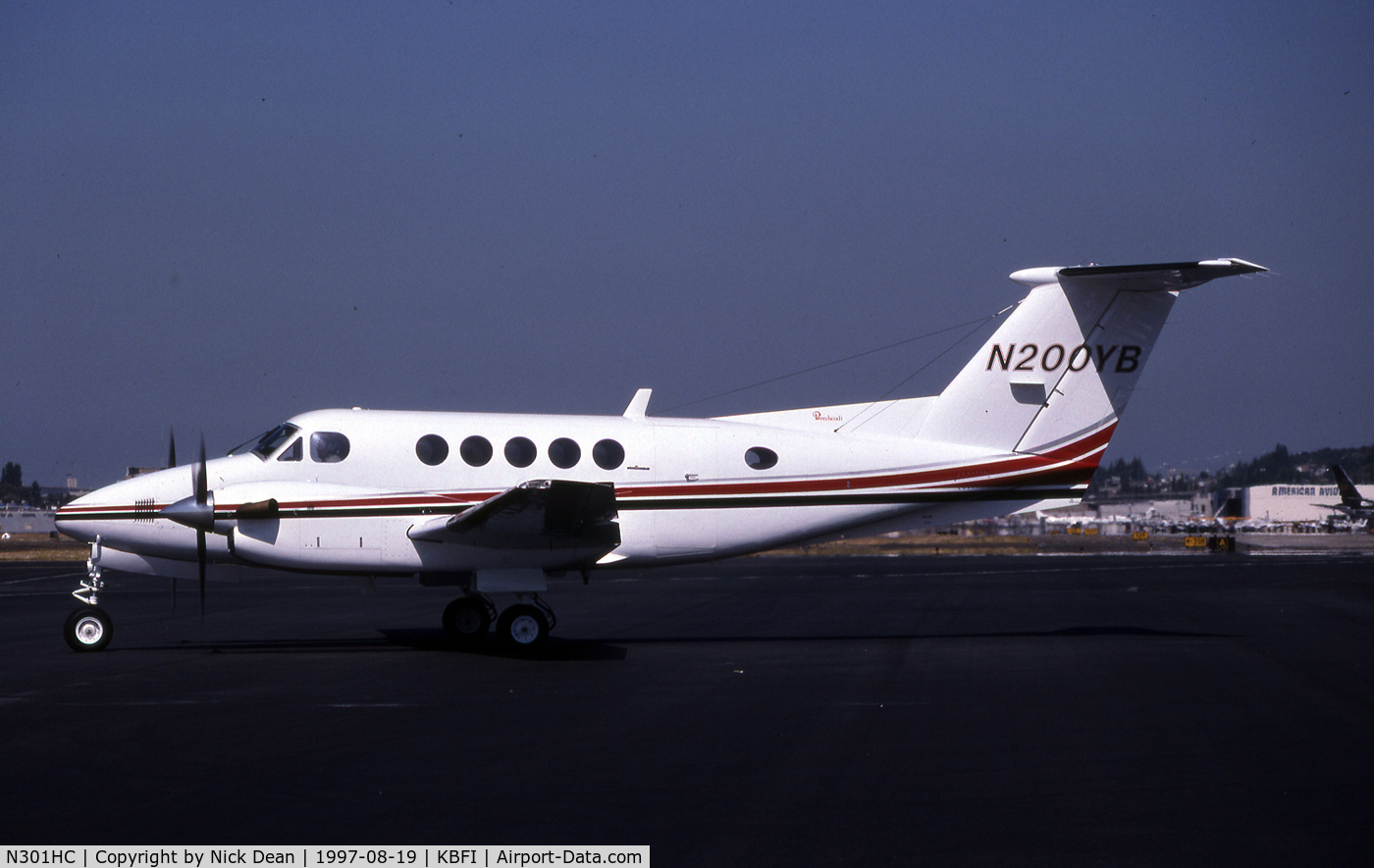 N301HC, 1985 Beech B200 King Air C/N BB-1219, KBFI (Seen as N200YB prior to becoming N301HC)